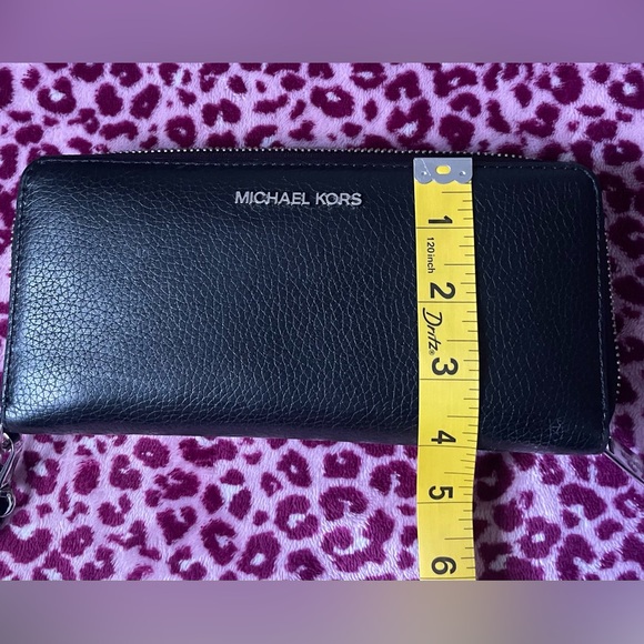 MICHAEL KORS WALLET,Michael Kors Black Pebbled Leather Wallet - Picture 4 of 15